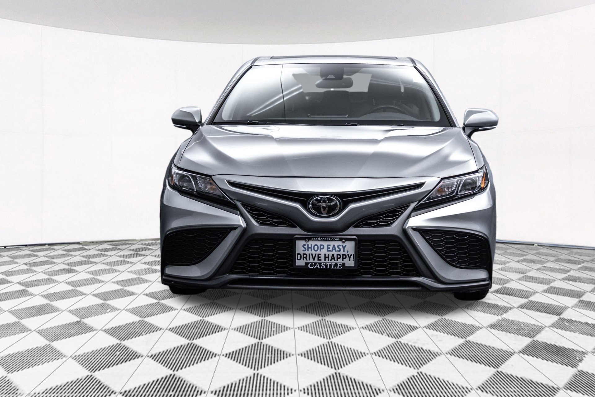 Used 2022 Toyota Camry SE w/ Cold Weather Package AWD/4WD image 16