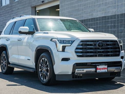 Used 2024 Toyota Sequoia Limited w/ Tow Technology Package AWD/4WD image 2