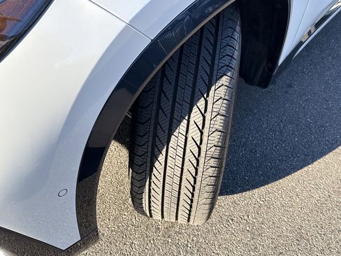 Certified 2025 BMW X1 xDrive28i w/ Convenience Package image 10