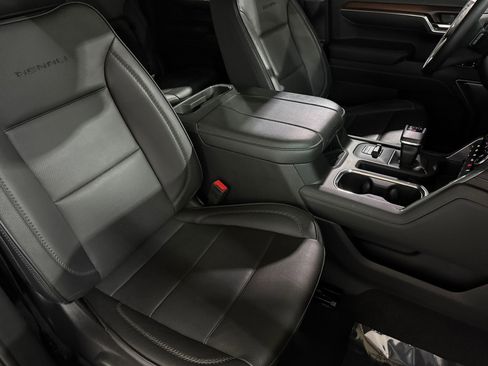 Used 2024 GMC Sierra 1500 Denali w/ Denali Reserve Package image 51