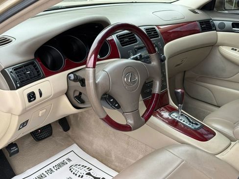 Used 2003 Lexus ES 330 FWD image 17