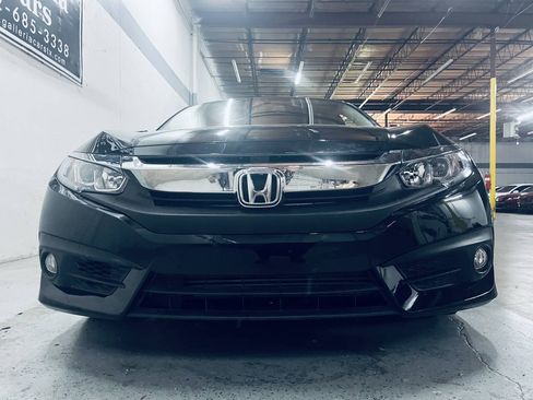 Used 2017 Honda Civic EX-L image 12