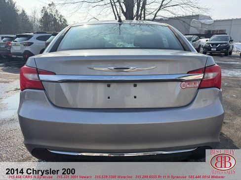 Used 2014 Chrysler 200 Touring FWD image 5