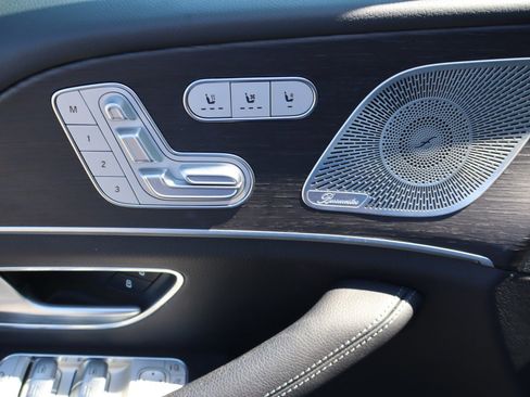 Used 2024 Mercedes-Benz GLS 450 4MATIC w/ AMG Line Exterior image 9