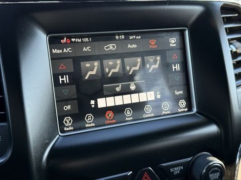 Used 2019 Jeep Grand Cherokee Laredo w/ Security & Convenience Group image 25