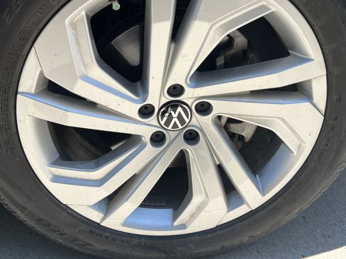 Certified 2023 Volkswagen Atlas SE FWD image 12
