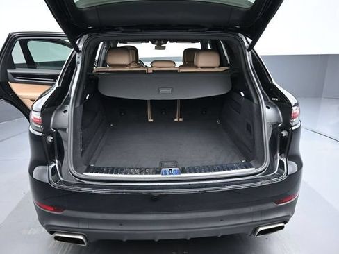 Used 2020 Porsche Cayenne AWD/4WD image 15
