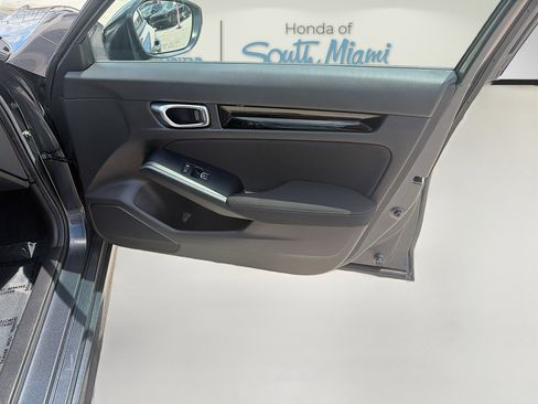 Certified 2025 Honda Civic Sport image 32