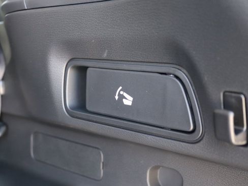 New 2025 Mitsubishi Outlander SEL image 26