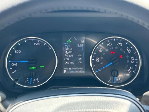 Used 2022 Toyota RAV4 XLE w/ Convenience Package AWD/4WD image 37