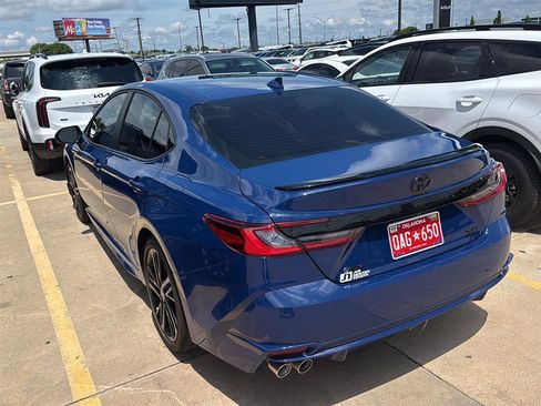 Used 2025 Toyota Camry XSE FWD image 10