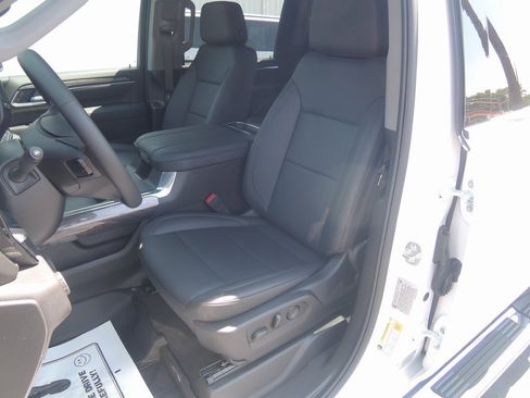 New 2025 Chevrolet Silverado 2500 LTZ w/ LTZ Convenience Package image 5