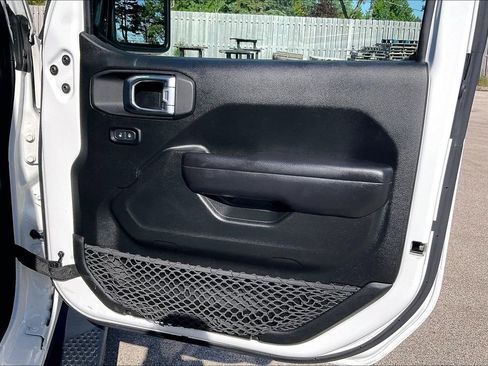 Used 2020 Jeep Wrangler Unlimited Sport S AWD/4WD image 21
