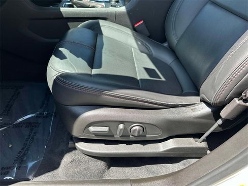 Used 2022 Chevrolet Traverse RS w/ LPO, Floor Liner Package image 3