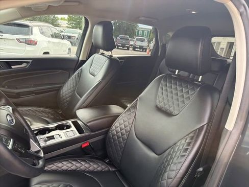 Used 2023 Ford Edge Titanium AWD/4WD image 24