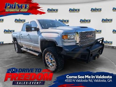 Used 2018 GMC Sierra 2500 Denali w/ Duramax Plus Package