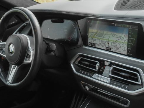 Used 2020 BMW X7 xDrive40i w/ M Sport Package AWD/4WD image 9