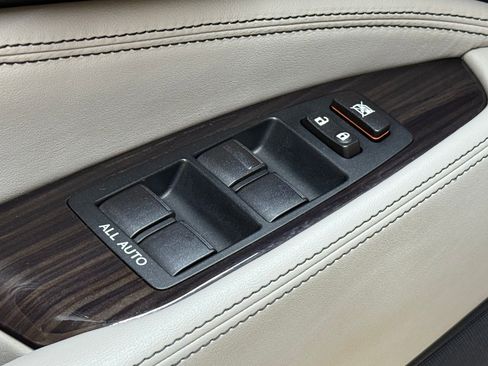 Used 2014 Lexus LS 460 AWD w/ Comfort Package image 26