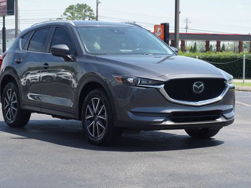 Used 2018 MAZDA CX-5 Touring FWD image 3