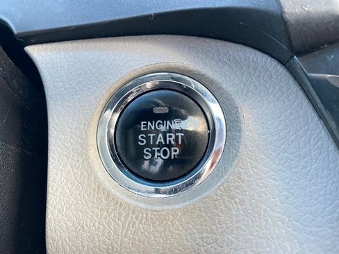 Used 2016 Toyota Sienna XLE image 20