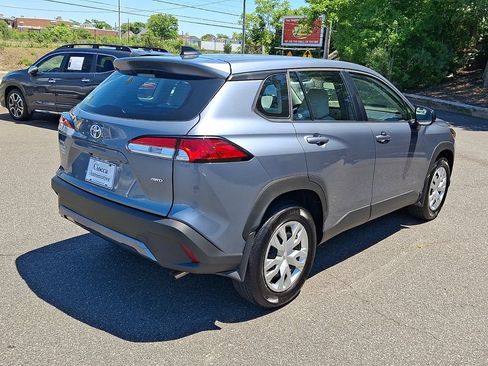 Used 2024 Toyota Corolla Cross L AWD/4WD image 9