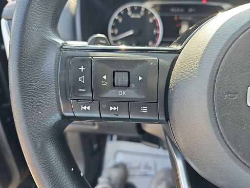 Used 2021 Nissan Rogue SV AWD/4WD image 17
