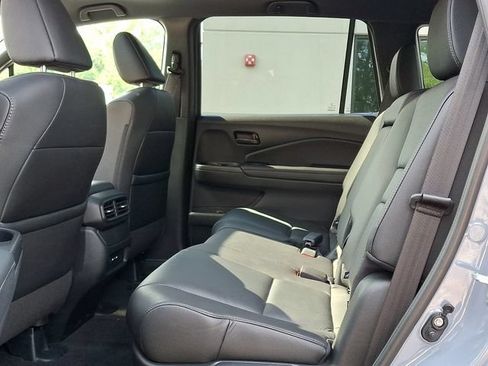 Certified 2024 Honda Passport EX-L image 10