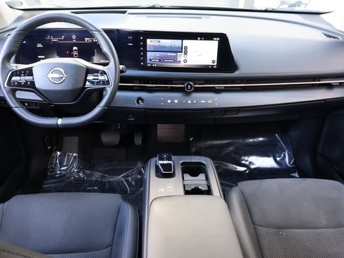Used 2024 Nissan Ariya AWD image 17
