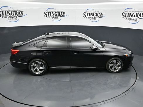 Used 2018 Honda Accord EX image 25