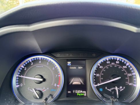 Used 2019 Toyota Highlander Limited Platinum image 18