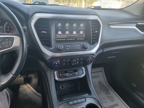 Used 2021 GMC Acadia SLT FWD image 16