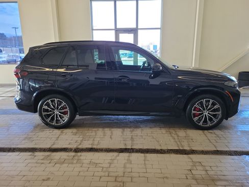 Used 2025 BMW X5 M60i image 4