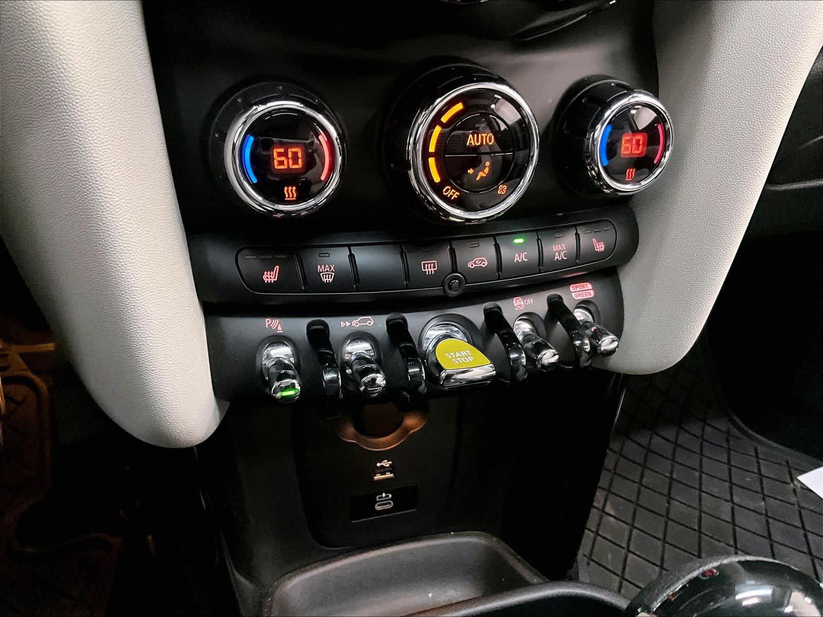 Used 2023 MINI Cooper SE FWD image 37
