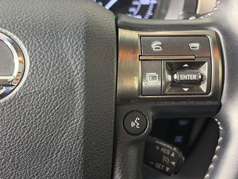 Used 2012 Lexus GX 460 w/ Convenience Pkg image 18