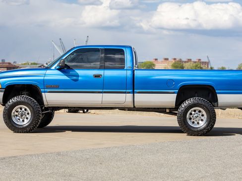Used 1999 Dodge Ram 2500 Truck 4x4 Quad Cab image 24