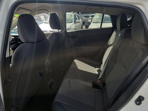 Used 2025 Subaru Crosstrek 2.0i image 13