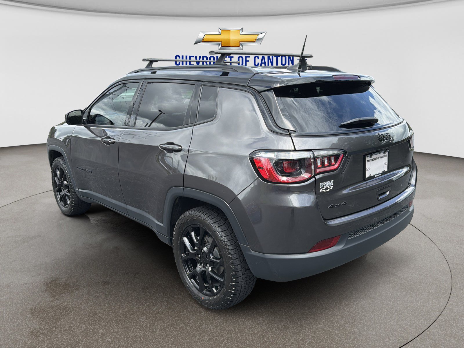 Used 2023 Jeep Compass Latitude AWD/4WD image 7