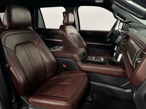 Used 2022 Ford Expedition Max Limited image 14