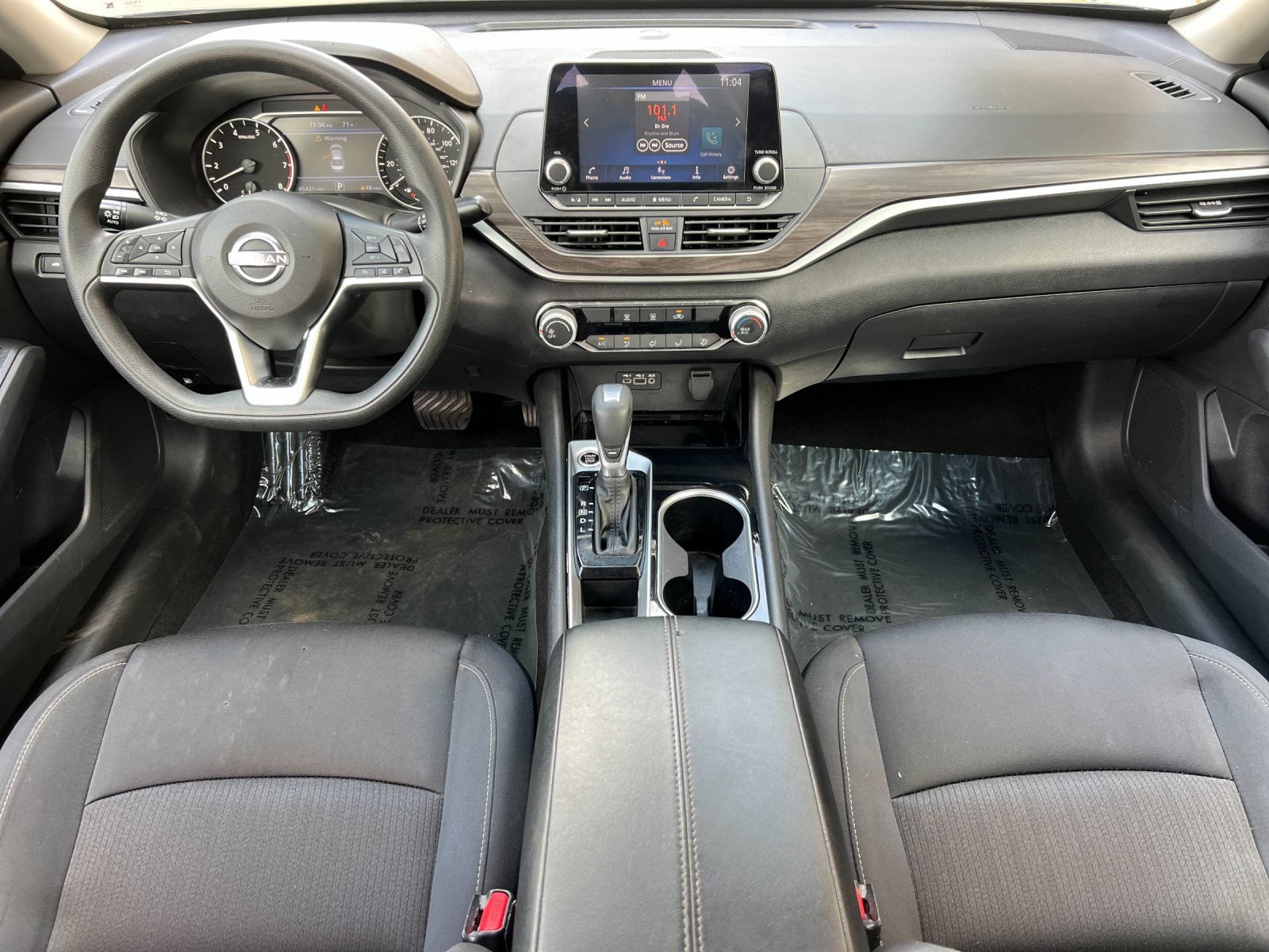Used 2024 Nissan Altima 2.5 SV FWD image 12