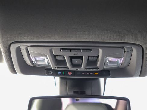 Used 2019 GMC Sierra 1500 SLT w/ SLT Premium Plus Package image 18