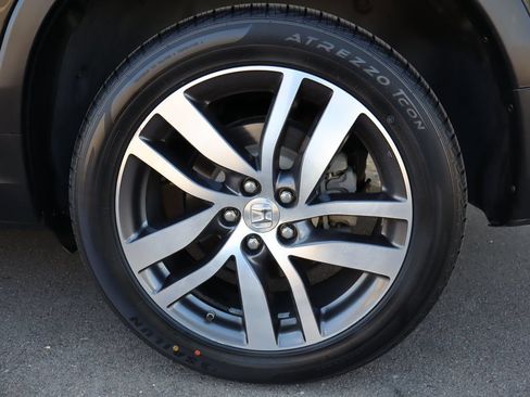 Used 2016 Honda Pilot Touring image 45