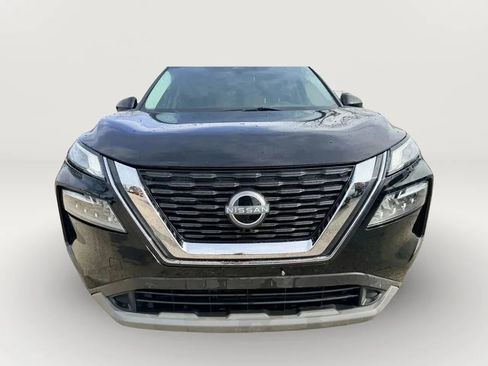 Used 2023 Nissan Rogue SV image 4