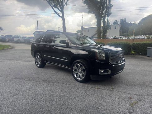 Used 2017 GMC Yukon Denali w/ Open Road Package image 3