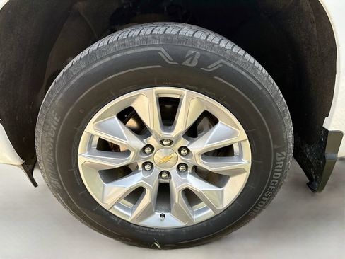 Used 2024 Chevrolet Silverado 1500 Custom AWD/4WD image 22
