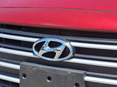 Used 2018 Hyundai Elantra SEL FWD image 33