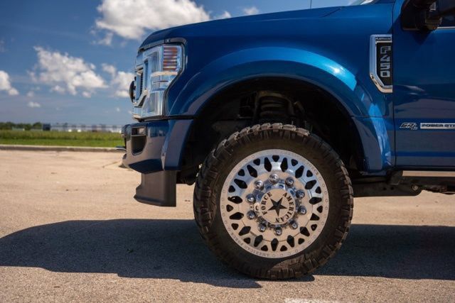 Used 2022 Ford F450 Platinum w/ FX4 Off-Road Package AWD/4WD image 13