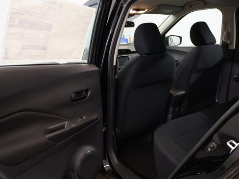 New 2025 Nissan Kicks Play S image 21