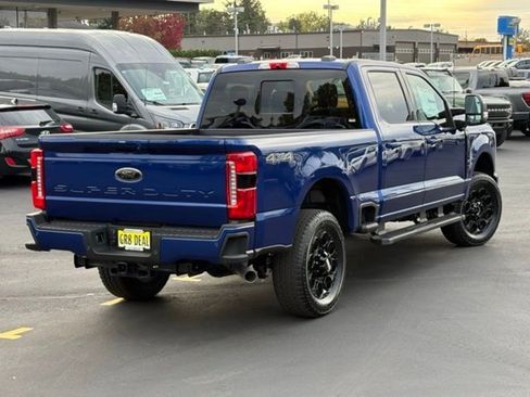 New 2026 Ford F250 Lariat w/ Black Appearance Package image 5