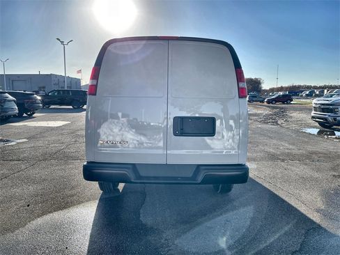 New 2025 Chevrolet Express 2500 Work Van image 7