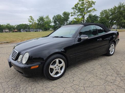 Used 2000 Mercedes-Benz CLK 320 Cabriolet image 2